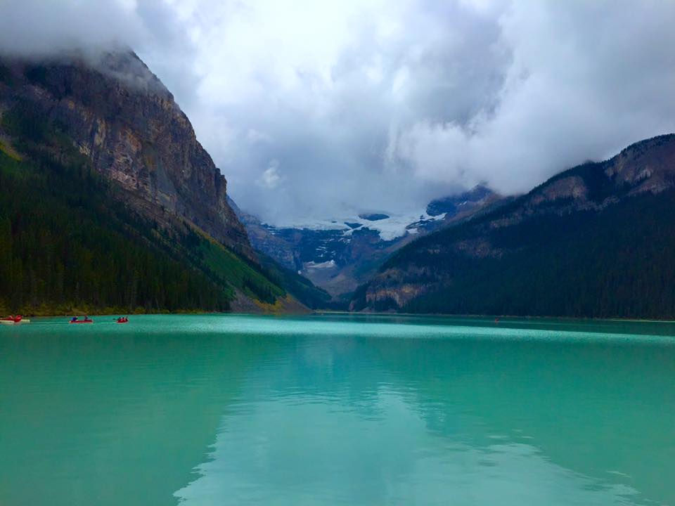 Lake Louise, Banff, scenic, landscape, pretty, beautiful lake, emerald lake, emerald waters