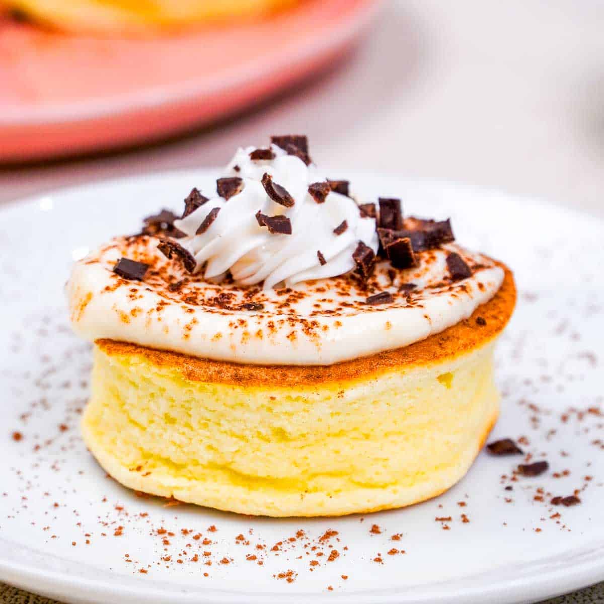 An airy Japanese pancake with tiramisu topping